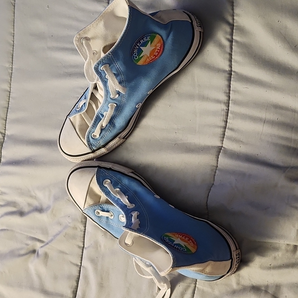 Custome Converse light blue and white